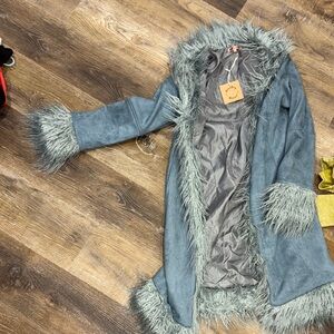 Women's Faux Fur Trimmed Jacket
